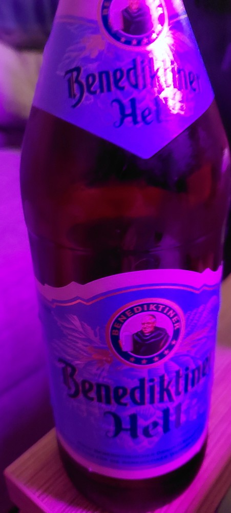 Benediktiner Hell